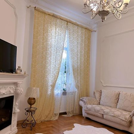 Goldenapartmentlviv Exteriör bild