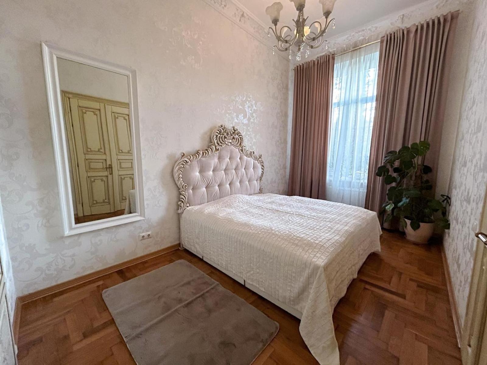 Goldenapartmentlviv Exteriör bild