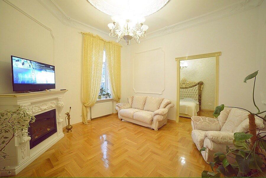 Goldenapartmentlviv Exteriör bild